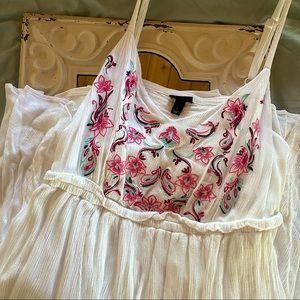 Torrid Embroidered Sun Dress Size 1